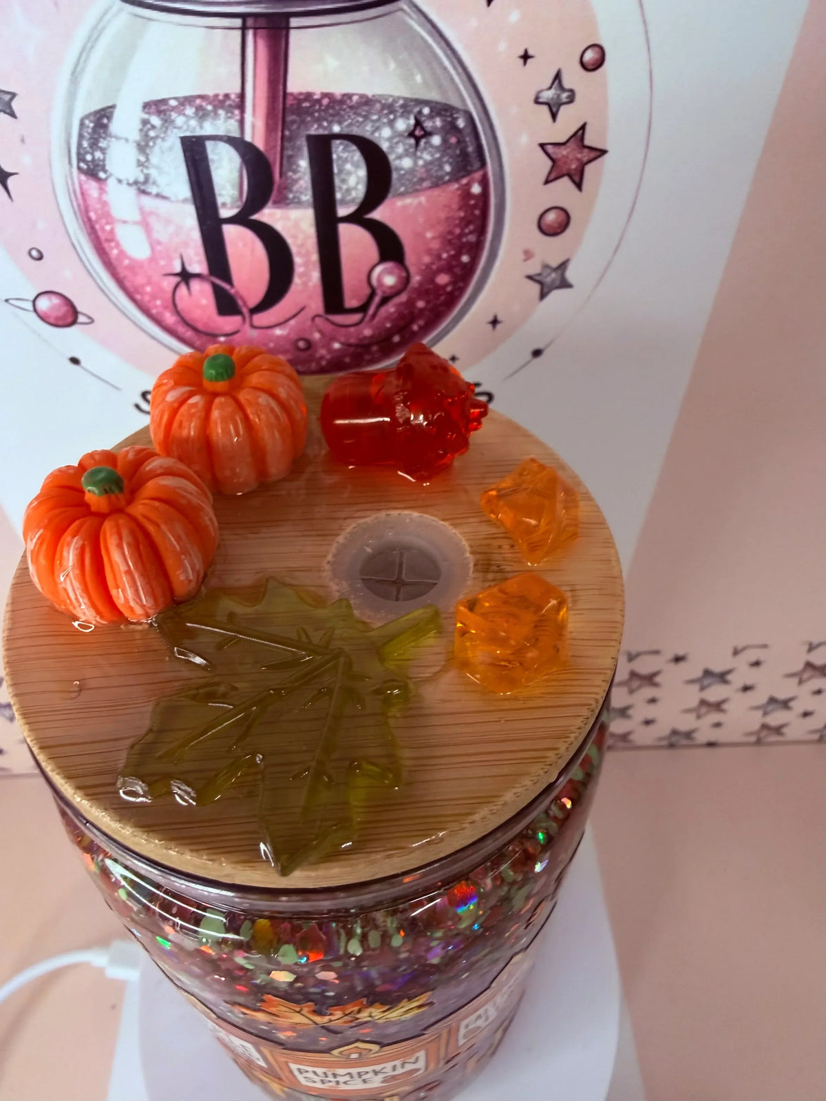 16oz acrylic glitter snowglobe cup with getting lid autumnal design. Decorated lid. Cold cup. Reusable