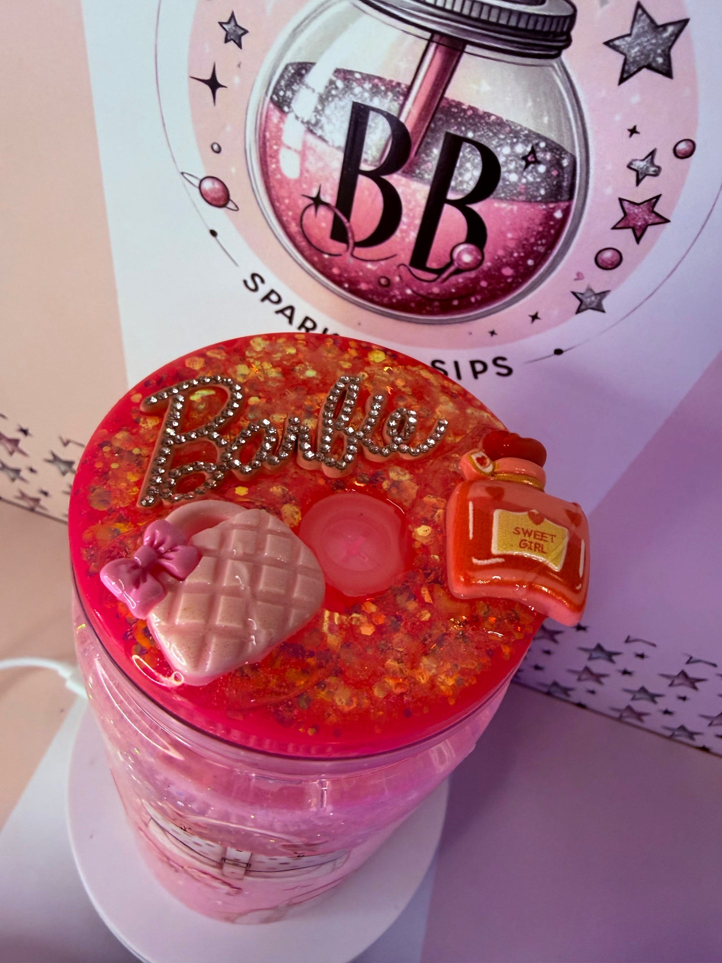 Bags & Bows 16oz acrylic glitter snowglobe cup